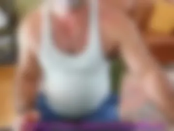 muscledadbear photo 3