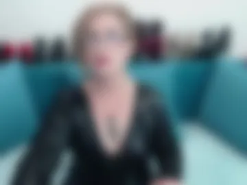 nadiafemdom photo 5