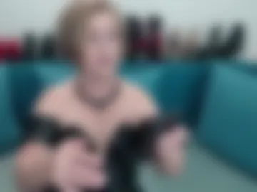 nadiafemdom photo 2