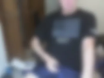 nakedilmale webcam preview