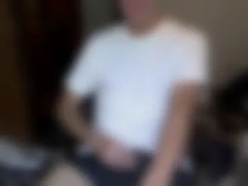 nakedilmale webcam preview