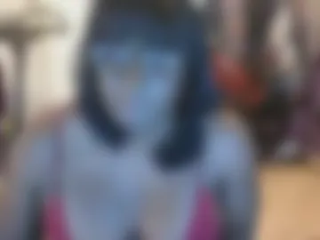 naomifux webcam preview