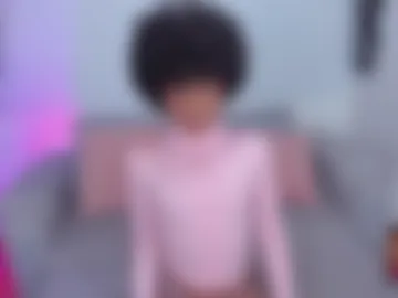 naomisaenz_ webcam preview