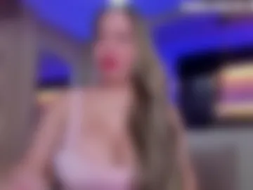naughty_julieta13 webcam preview