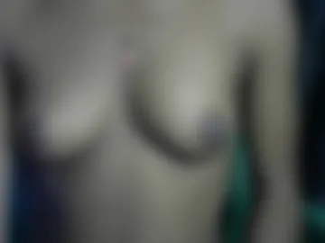 naughty_laura0811 webcam preview