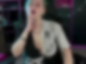 neon_baddie photo 2
