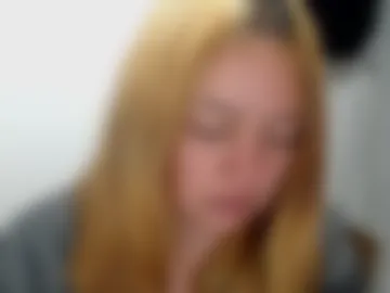 nerdywhoree webcam preview