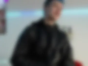 nick_torn photo 3