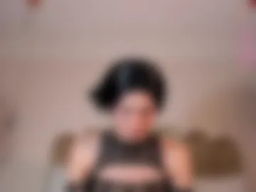 nickiwestt___ photo 4