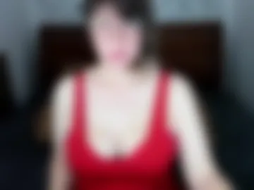 nicolerise photo 3