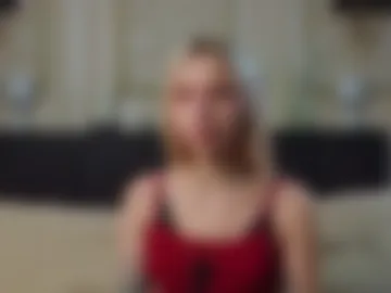 nicollefarrey photo 3