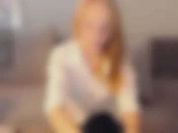 nikki_blondiee webcam preview