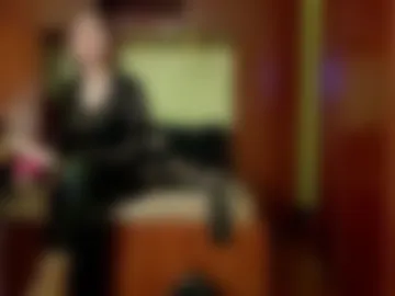 nora_red live webcam preview