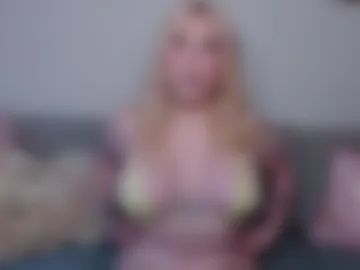 officialtshousewife photo 2
