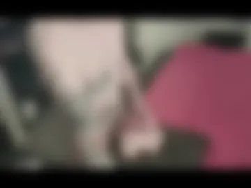 ohshithecanhit webcam preview