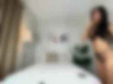 oliviaarmani photo 2