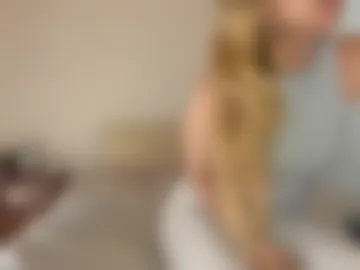 oliviaonlyx1 photo 2