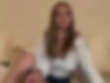oliviaraee3 photo 2