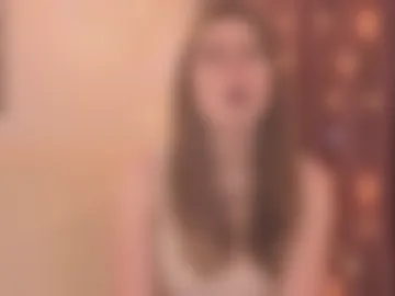 oliviavele photo 4