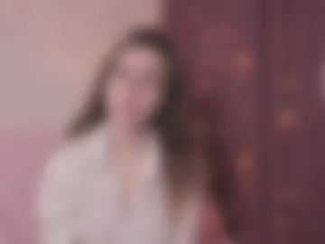 oliviavele photo 2