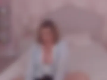 oneblondenicole photo 4