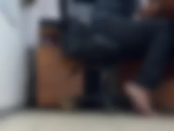 pantyhoselover8den live webcam preview