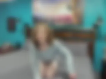 peaches_and_cupcake live webcam preview