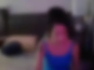 petite_treat_ webcam preview