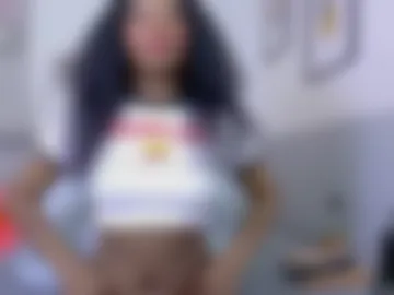 petitelittleebony webcam preview