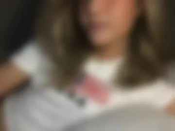 pinky_skylar webcam preview
