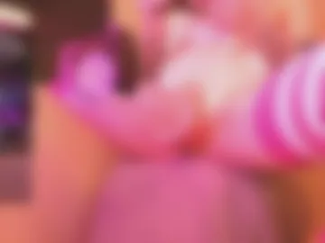pinkylily webcam preview