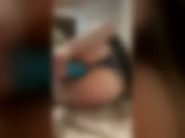 pooner22 live webcam preview