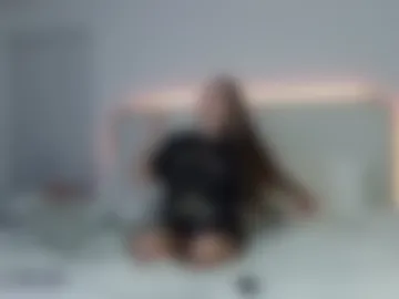 poppyquinn photo 4