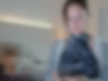 poppyquinn webcam preview