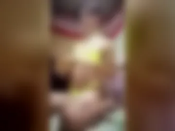 precious_cumshooter69 live webcam preview