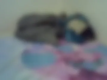 precious_nesh webcam preview