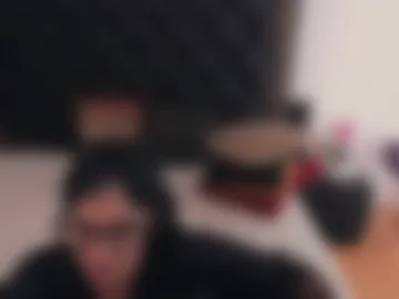 preciousailly webcam preview