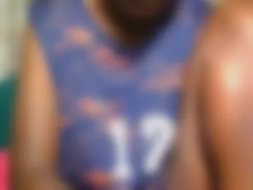 pretty_ebony23 webcam preview