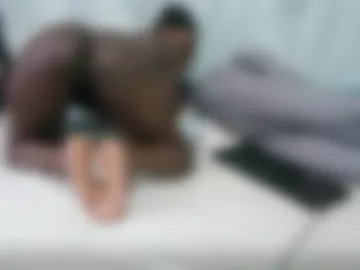 pretty_mia2211 webcam preview