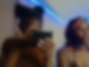 pretty_nyra webcam preview