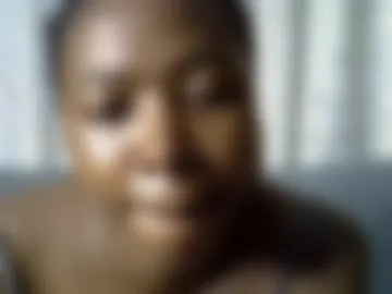 pretty_petite24 photo 3