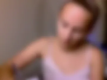 prettybabypetite webcam preview