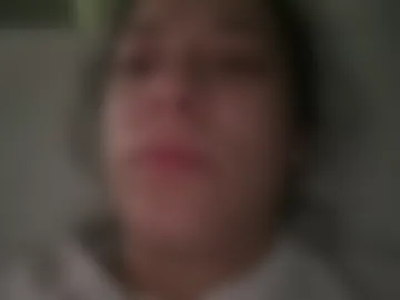 prettylilcherry live webcam preview