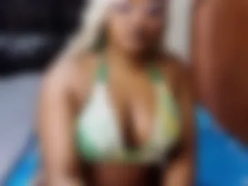 prettynyra photo 2