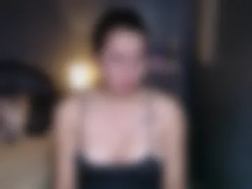 prettypetiteashley photo 5