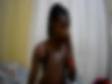 pritty_amber webcam preview