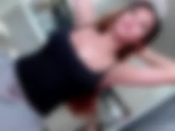 queena10 photo 2