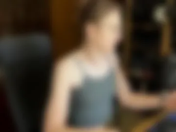 queenariatloak live webcam preview