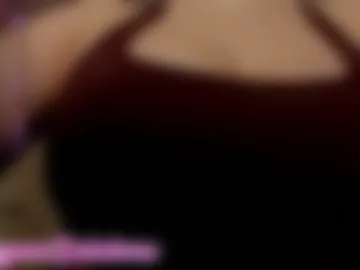 queenayana photo 8