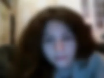 queencrimsonlvx photo 9